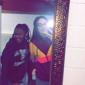 Meet your Posher, Adriana